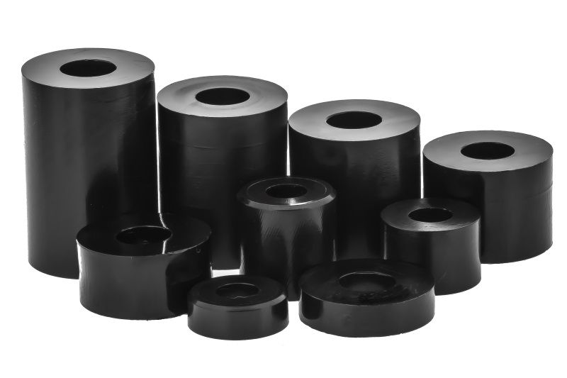 Entretoise Noire en polyéthylène 8x3x4,3mm